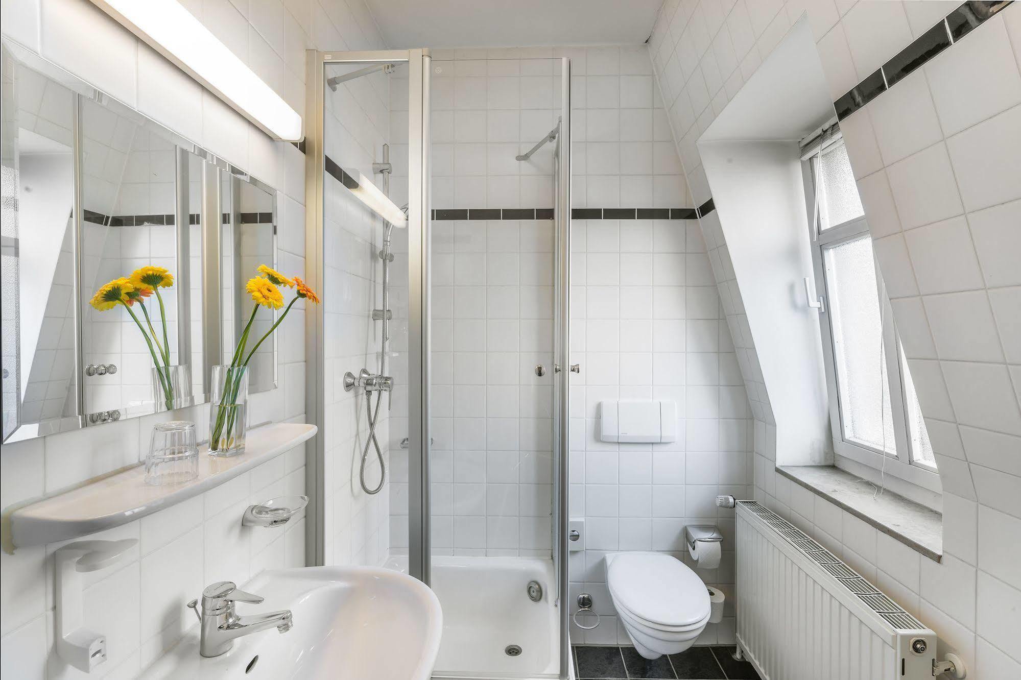 Hotel Am Bonhoefferplatz Дрезден Екстериор снимка